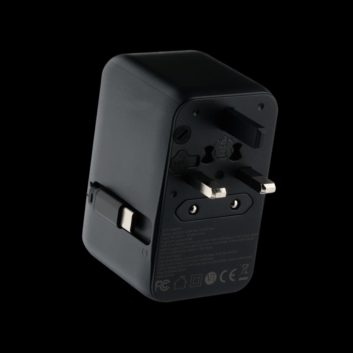35 W GaN Universal World Travel Adapter thumbnail 4